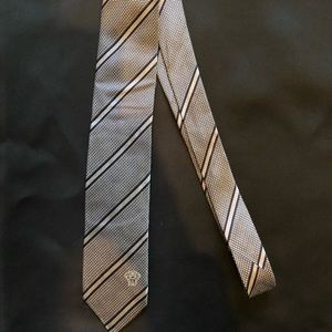 Men’s Versace tie